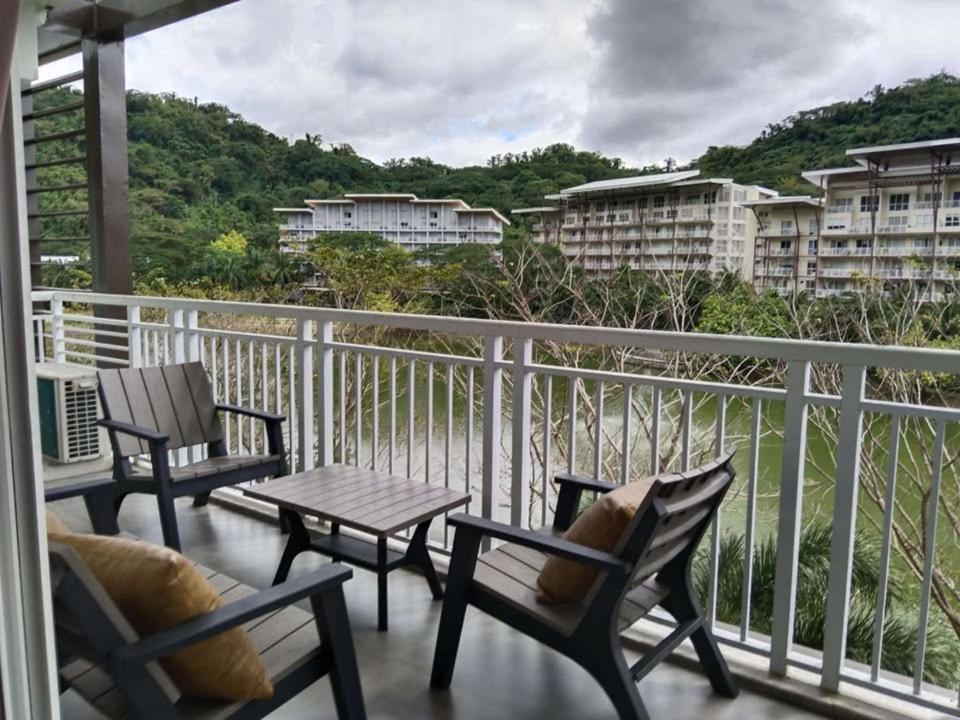 Pico De Loro Beach And Country Club Cutad Экстерьер фото